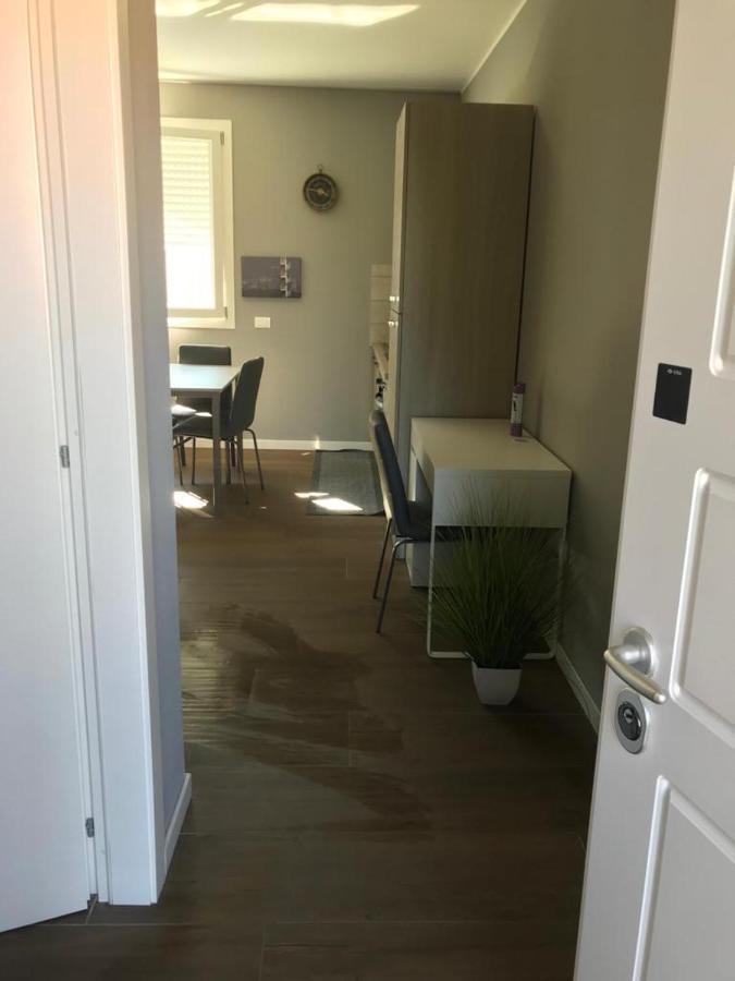 White House 4 Apartman Brescia megye Kültér fotó